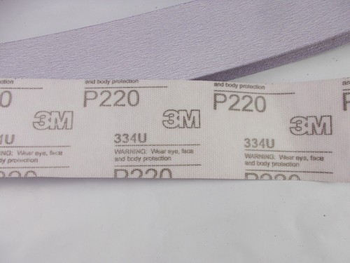 Sandpaper 3M Imperial Hookit II 02669 P220 Grit 2-3/4" x 16-1/2" Box of 25 Sheet - Afbeelding 3 van 4