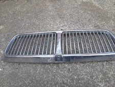 jaguar xj6 xj40 grill crome (damaged)