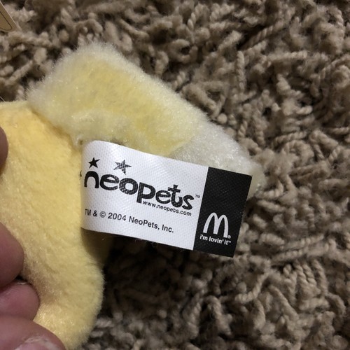 READ Neopets Yellow Lupe Plushie 4
