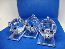 Terroy HSBC Crystal Pig Figurines Lot of 3 w/ Boxes & Certificate (0104)