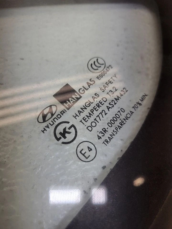 2003-2008 Hyundai Tiburon Driver Left Quarter Glass Window 87810-2C001 - Image 2 of 4