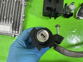 MERCEDES E CLASS W207 ECU KIT SPEEDOMETER KEY 3.0 CDI DIESEL AUTO 2009-2012