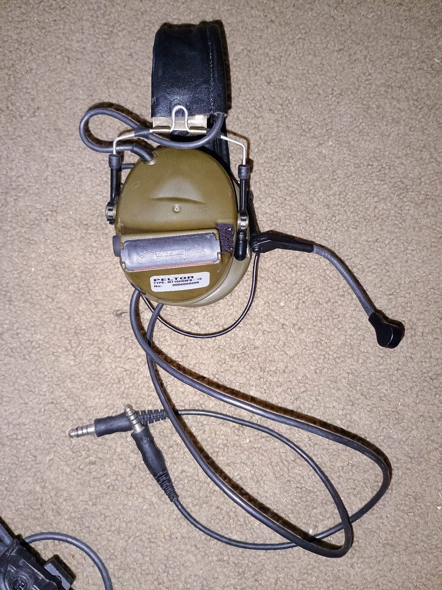 New 3M Peltor COMTAC II Communication Headset MT15H69FB-19 Dual