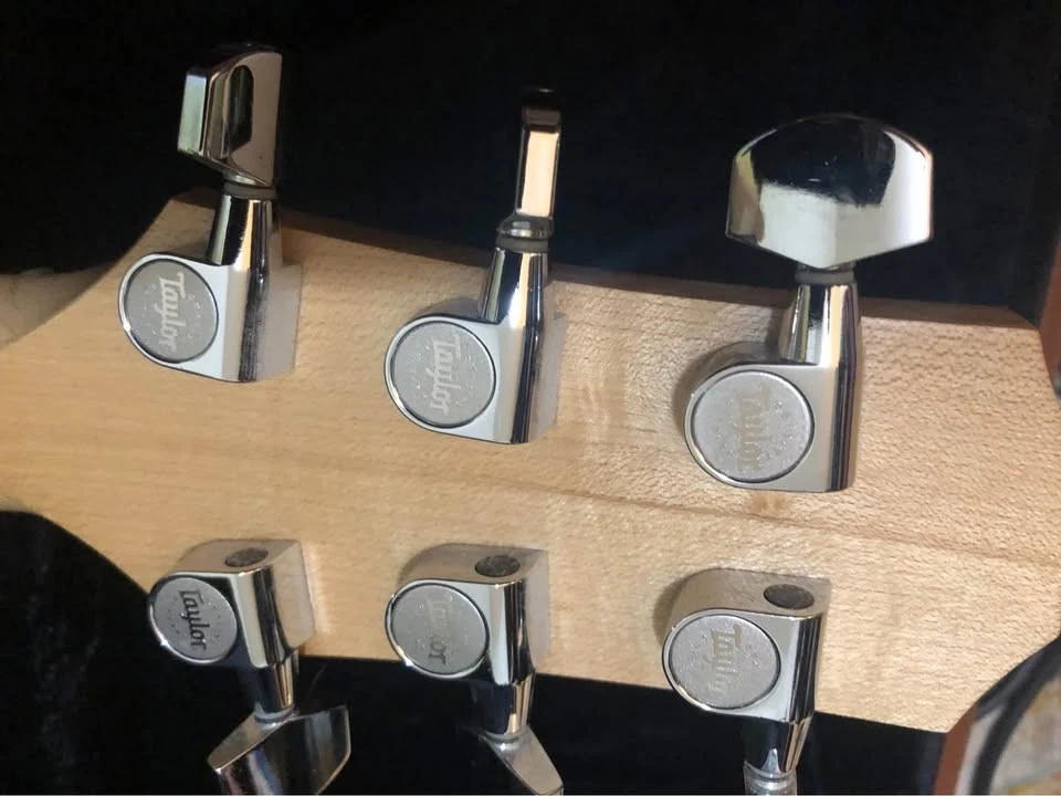 Taylor SB1-X Solid Body Electric Guitar w/ Hard Case – 2007 – Plays so NICE! - Image 3 of 4