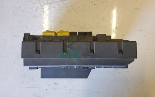 Land Rover Discovery 2 Td5 & V8 Interior Fuse Box YQE000251 - Picture 3 of 8