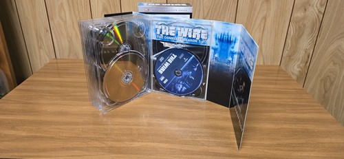 The Wire Seasons 1, 2, And 3 DVD Set - Picture 16 of 17