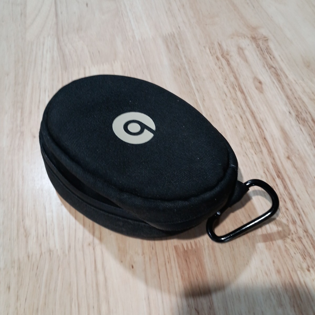 #B)Genuine Beats by Dr.Dre Soft Fabric Zipper Case for Beats