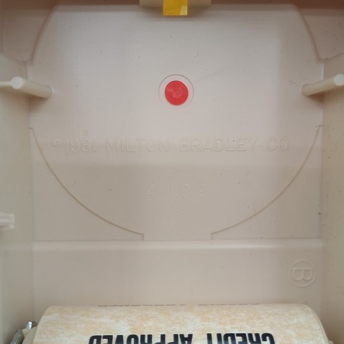 Milton Bradley Bargain Hunter Board Game 1981 Vintage, Complete - Picture 18 of 22