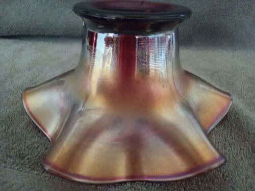 Fenton Carnival Glass Blackberry Spray Hat Vase In Amethyst - Picture 4 of 10