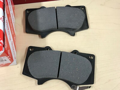 takotako0720 2005-2021 TOYOTA TACOMA GENUINE FRONT BRAKE PADS WITH PINS & CLIPS