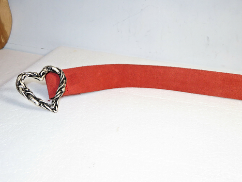 Junction West Beauty! NOS Women's ITALIAN suede belt Heart XL/36" 1 1/2' $110 - Picture 3 of 7