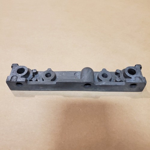 Original MG Midget Triumph Dolomite Spitfire Front Sealing Block Part No. 151134