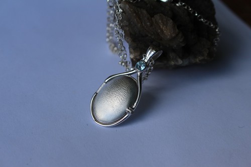 925 Sterling Silver 4 mm Blue Topaz Locket H2O Just Add Water Mermaids Pendant - Picture 9 of 10