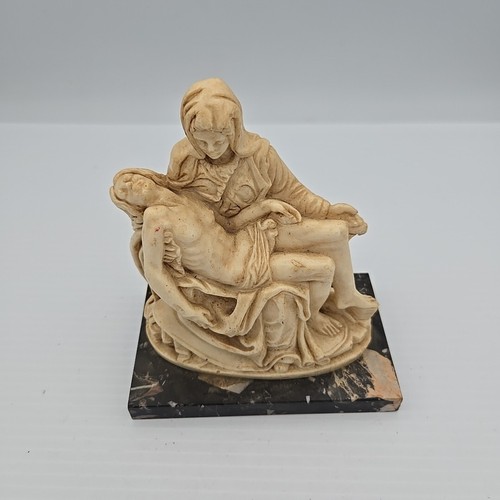 Vintage PIETA Sculpture | Mary & Jesus Religious Statue By Santini Italy - Picture 2 of 3