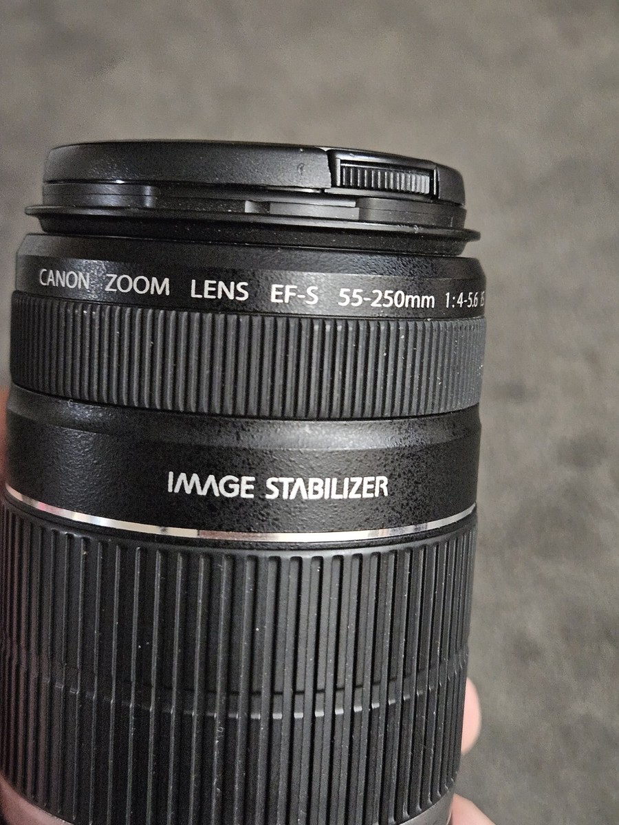 CANON ZOOM LENS  EF-S 55-250㎜ 1:4-5.6 IS 71JHVcV4A2L._UF350,350_QL50_.jpg