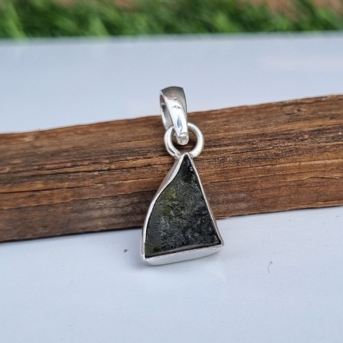 Moldavite Gemstone Pendant 925 Sterling Silver Handmade Designer Gift Pendent - Picture 5 of 8