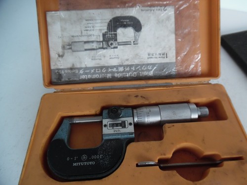 Mitutoyo Micrometer Caliper 0-1" w/.0001" increments; original case