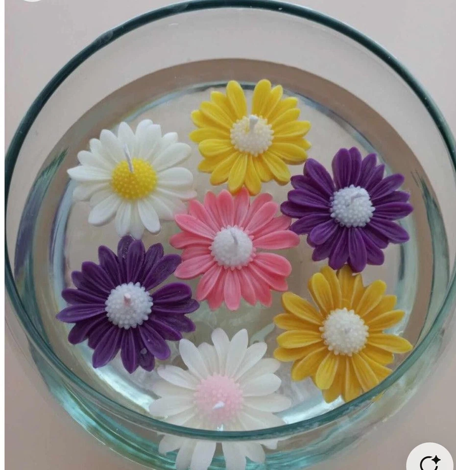 Velas Margarita Flotantes Decorativas, Rojo y Blanco, Juego de 10, Perfumadas Foto 3 de 4