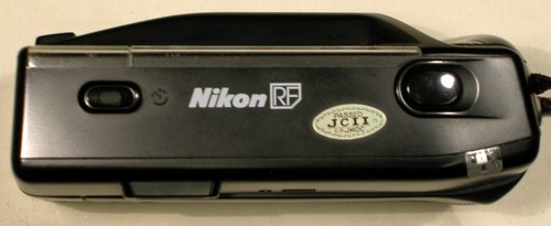 NIKON RF Fotocamera analogica automatica autofocus - Foto 4 di 8