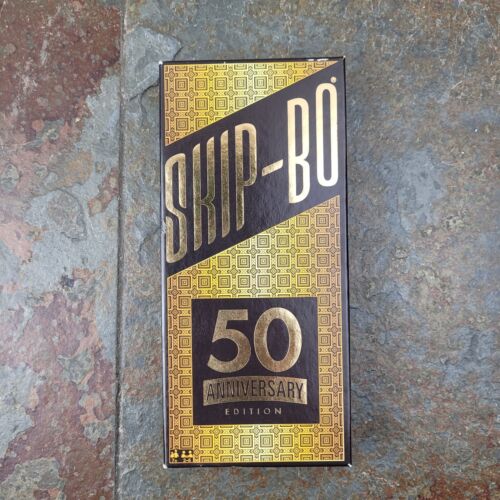 SKIP-BO 50th Anniversary Edition Gioco di Carte Mattel Oro Nero da Collezione - Foto 2 di 11