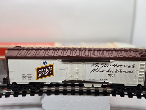 Lionel 6-9851 Schlitz Billboard Reefer Car O Gauge Scale - Picture 11 of 14