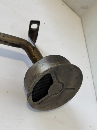 1987-1996 Ford F250 F350 302 5.0L OIL PUMP AND SUMP TUBE ASSEMBLY OEM - Picture 5 of 11
