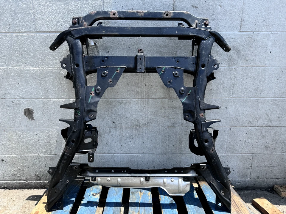 BMW X6 M 2010-2014 base de motor inferior delantero travesaño subchasis marco K OEM Foto 2 de 4