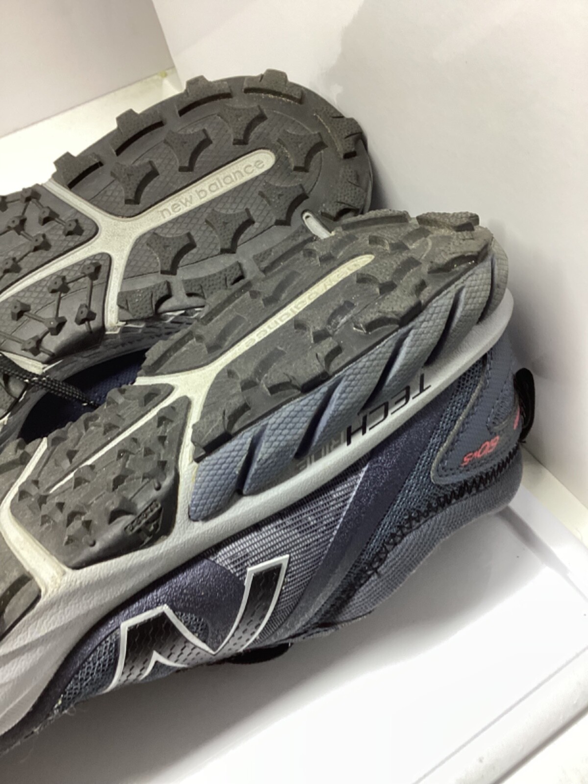 new balance mens mt590 v4 trail running shoes rosin blue