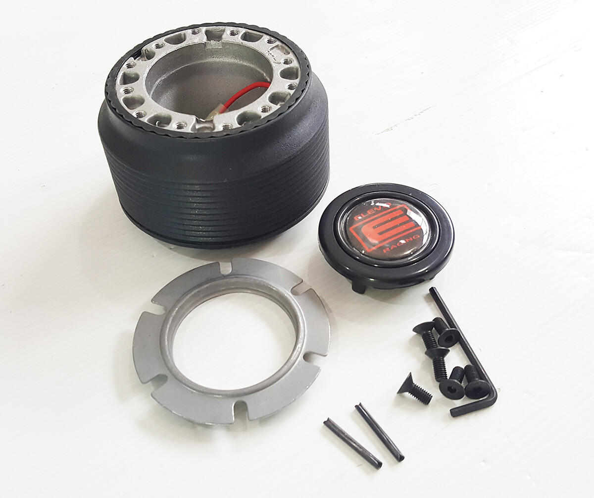 BOSS KIT STEERING ADAPTER FOR DATSUN B310 STANZA BLUEBIRD 620 720