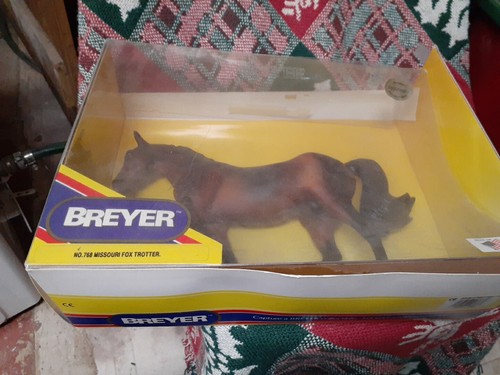 Cavallo Breyer in pensione #768 Shaded Bay Missouri Fox Trotter Iron Metal Chief - Foto 5 di 6