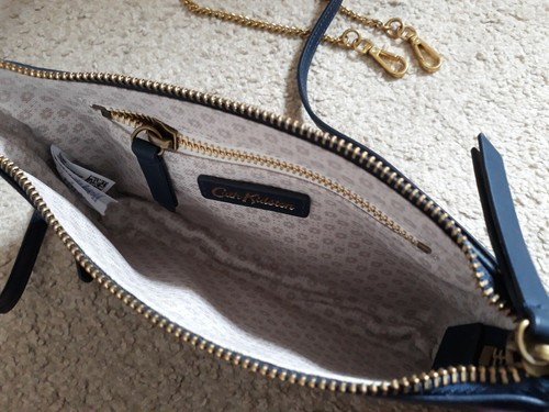 Stylish quality leather medium bag, classic, lovely deep blue, orig price110£. - Picture 6 of 7