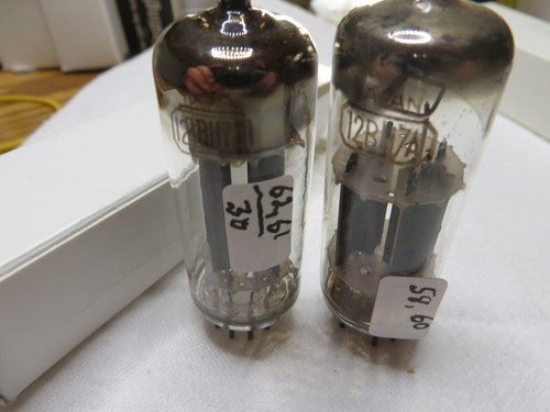 Radio tubes twon 12 BH7 One US no name One Japan, test strong results - Picture 2 of 2