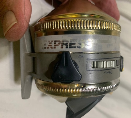 ZEBCO C6 X 33 CLASSIC EXPRESS SPIN CASTING Reel - Picture 8 of 11