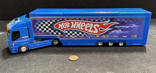 Hot Wheels: Iveco Stralis Race Team Work Shop Truck + Smashing Crashing HWR - Picture 2 of 9