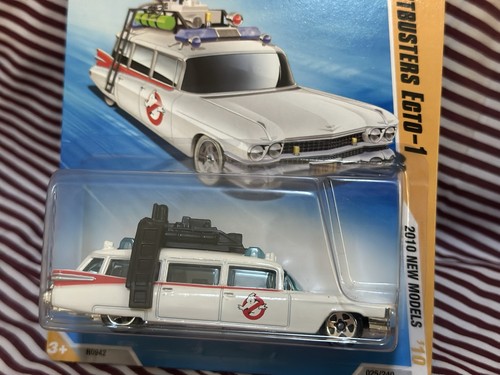 Ghostbusters ECTO-1 Hot Wheels 2010 New Models Diecast & Protector Mint Rare - Picture 2 of 3
