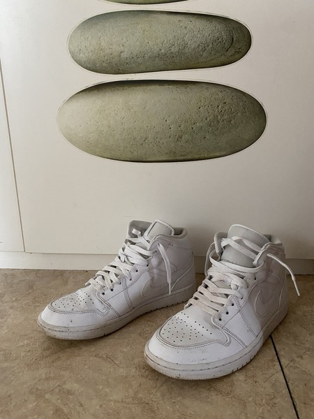 Jordan 1 Mid Weiß 
