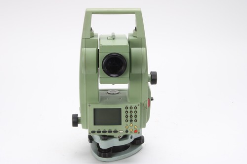 Leica TCR702 Reflectorless Total Station 667443 With GDF111-1 Base - Fair - Picture 1 of 9