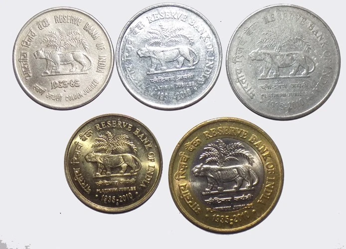 2010 INDIA REPUBLIC COMMEMORATIVE RESERVSE BANK 5 COINS( 50 P,1 2 5 10 RS.) SET - Image 2 of 4