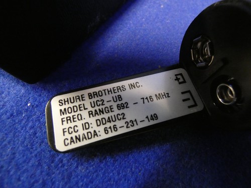 Shure UC4 UB Receiver 692-716MHz w/Shure UC2-UB Handheld Transmitter (read ad) - Picture 12 of 19