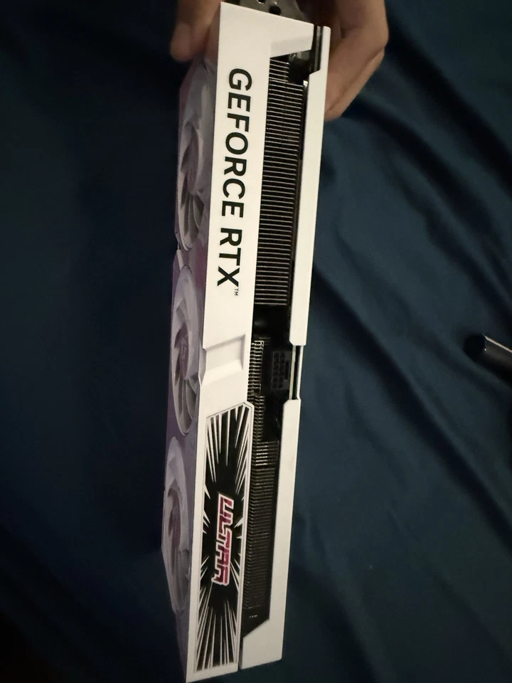 iGame GeForce RTX 4070 SUPER Ultra W colorido 12GB - Imagem 2 de 3