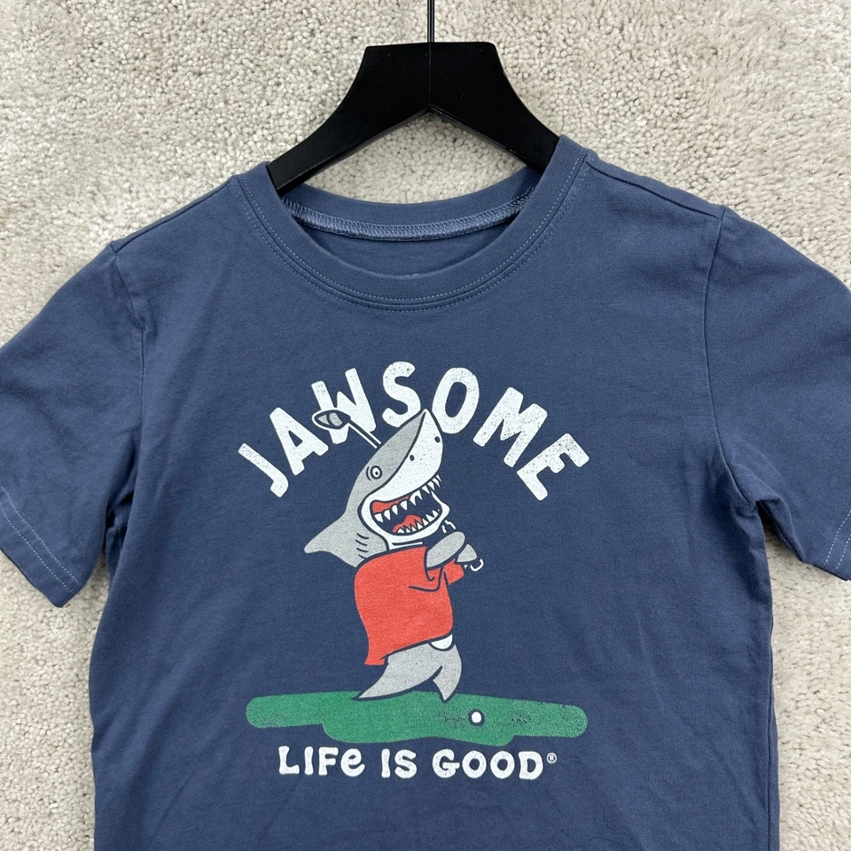 Camiseta Life Is Good Niño Talla Mediana Azul Manga Corta Algodón Mandíbulas Tiburón Foto 4 de 4