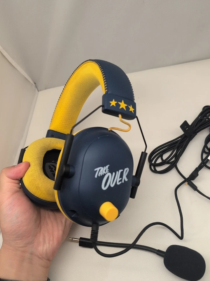 Razer Blackshark V2 Gaming Headset CourageJD Edition 1635 - Image 2 of 4