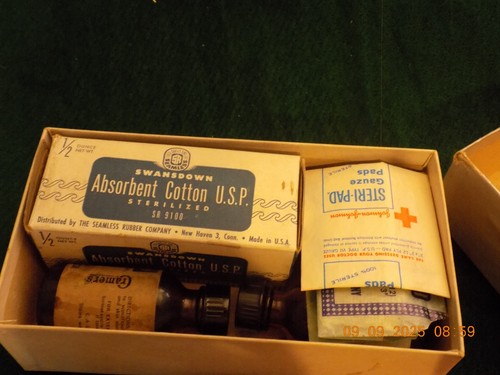 Vintage Cramer first aid kit in cardboard box " The Grade School Kit " - Picture 4 of 13