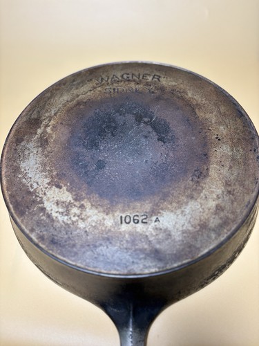 Vintage “WAGNER” Sidney O #12 Heat Ring Cast Iron Skillet Frying Pan 1062 A - Picture 3 of 13