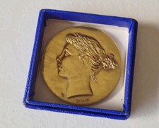 Médaille Collection Portrait par Belmondo Alliance Française