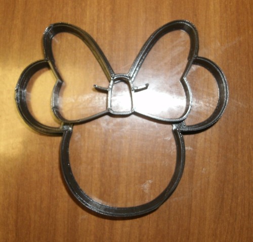MINNIE MOUSE AND HER BOW CARTOON CHARACTER SET OF 2 COOKIE CUTTER USA PR1539 - Picture 2 of 10
