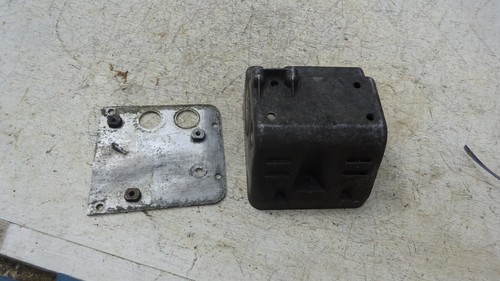 BSA B25 B50 Triumph T25 oil in frame alloy electric box Lucas - 第 1/11 張圖片
