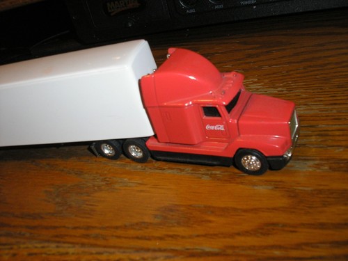 ERTL Coke CRST Van Expedited Delivery Semi Tractor Trailer MISSING REAR DOOR - Picture 5 of 7