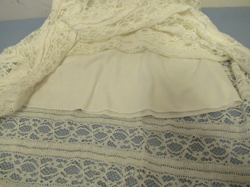 P35 Girls size 8 Off White Lace Fully Lined Dress Slight Hi Low by Sequin Hearts - Picture 4 of 7