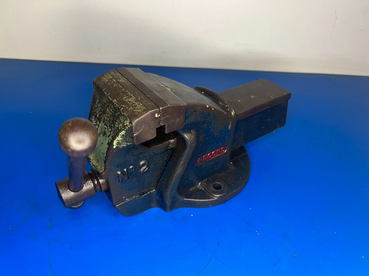 VINTAGE Record No. 2 BENCH VICE 3.5